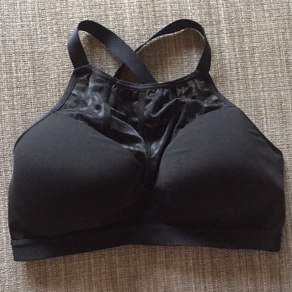 Victoria’s Secret Sports Bra 34D